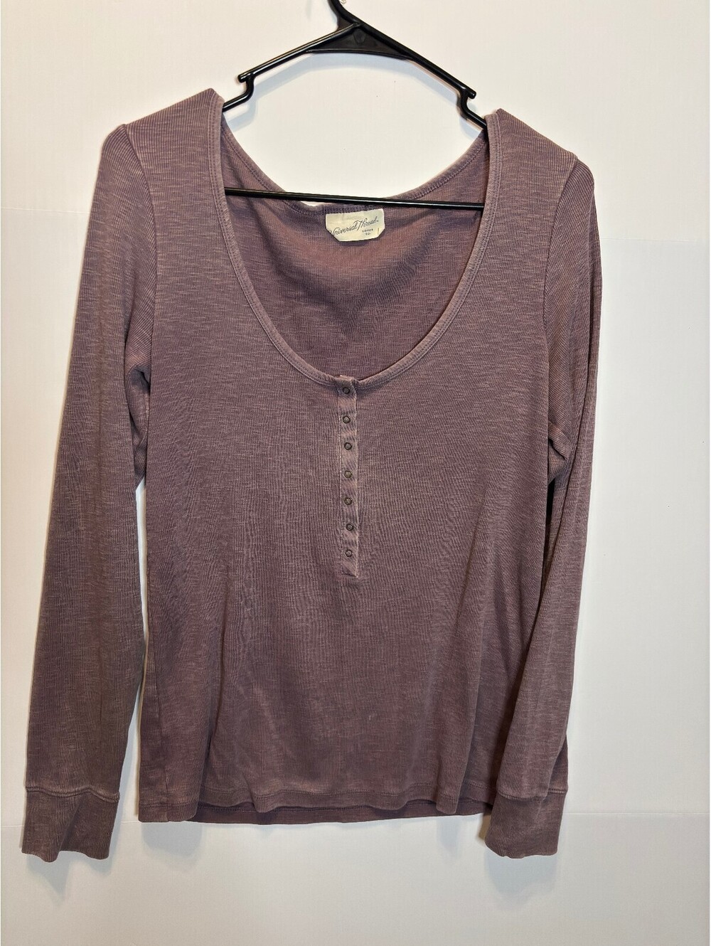 Universal Thread Mauve Long Sleeve Scoop Neck Henley Shirt, Size M